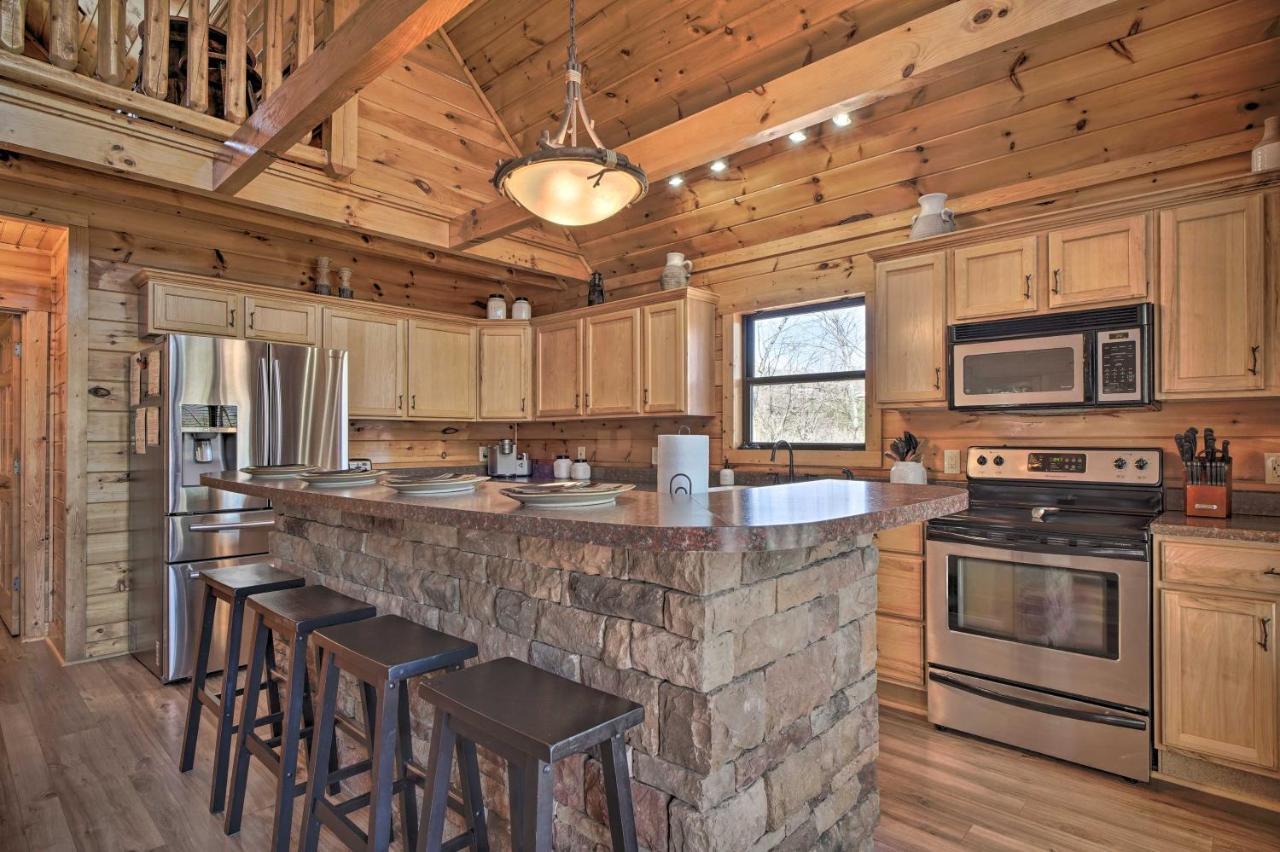 Hatcher Mtn Retreat Sevierville Cabin With Hot Tub! Екстер'єр фото