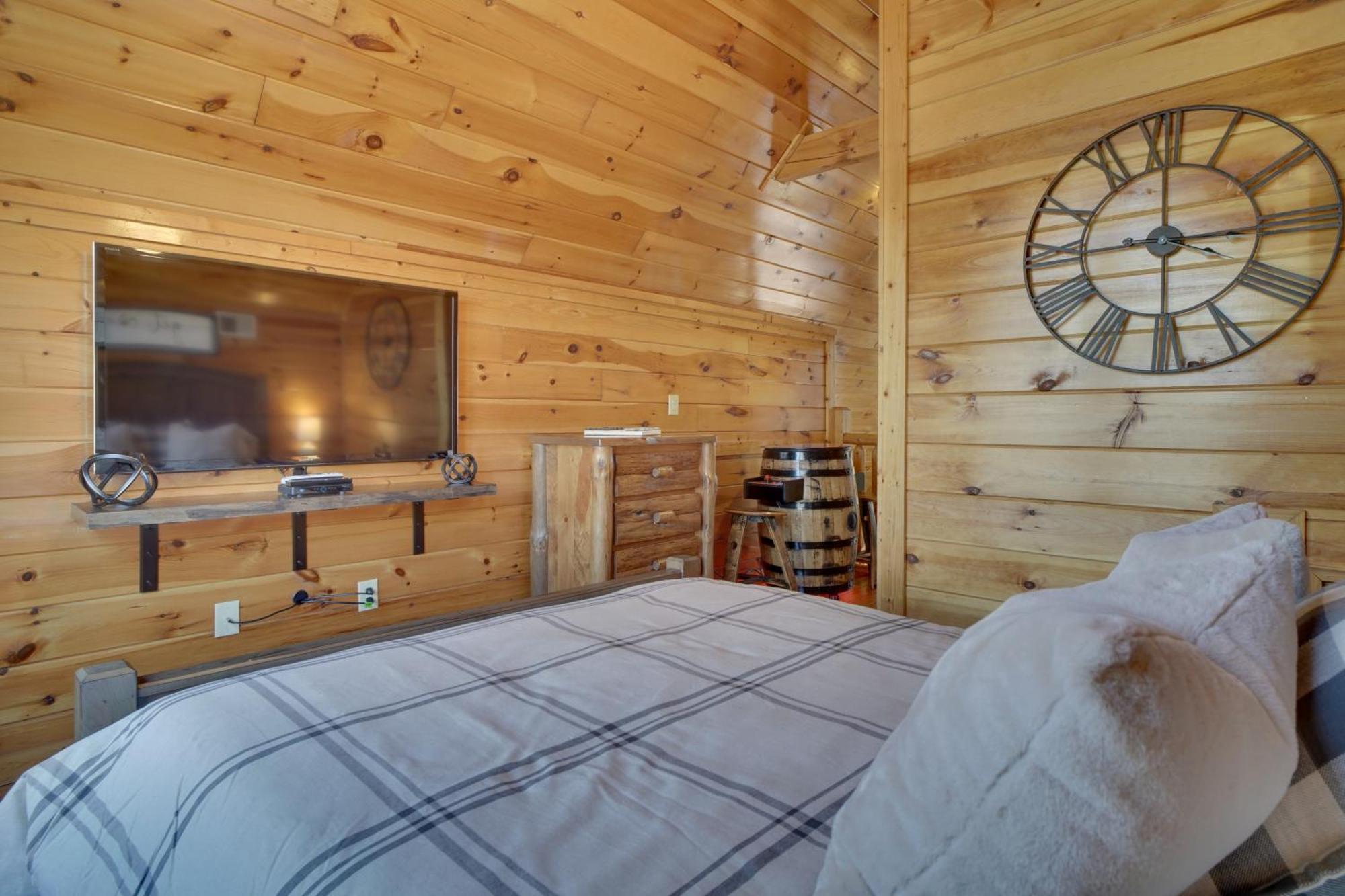 Hatcher Mtn Retreat Sevierville Cabin With Hot Tub! Екстер'єр фото