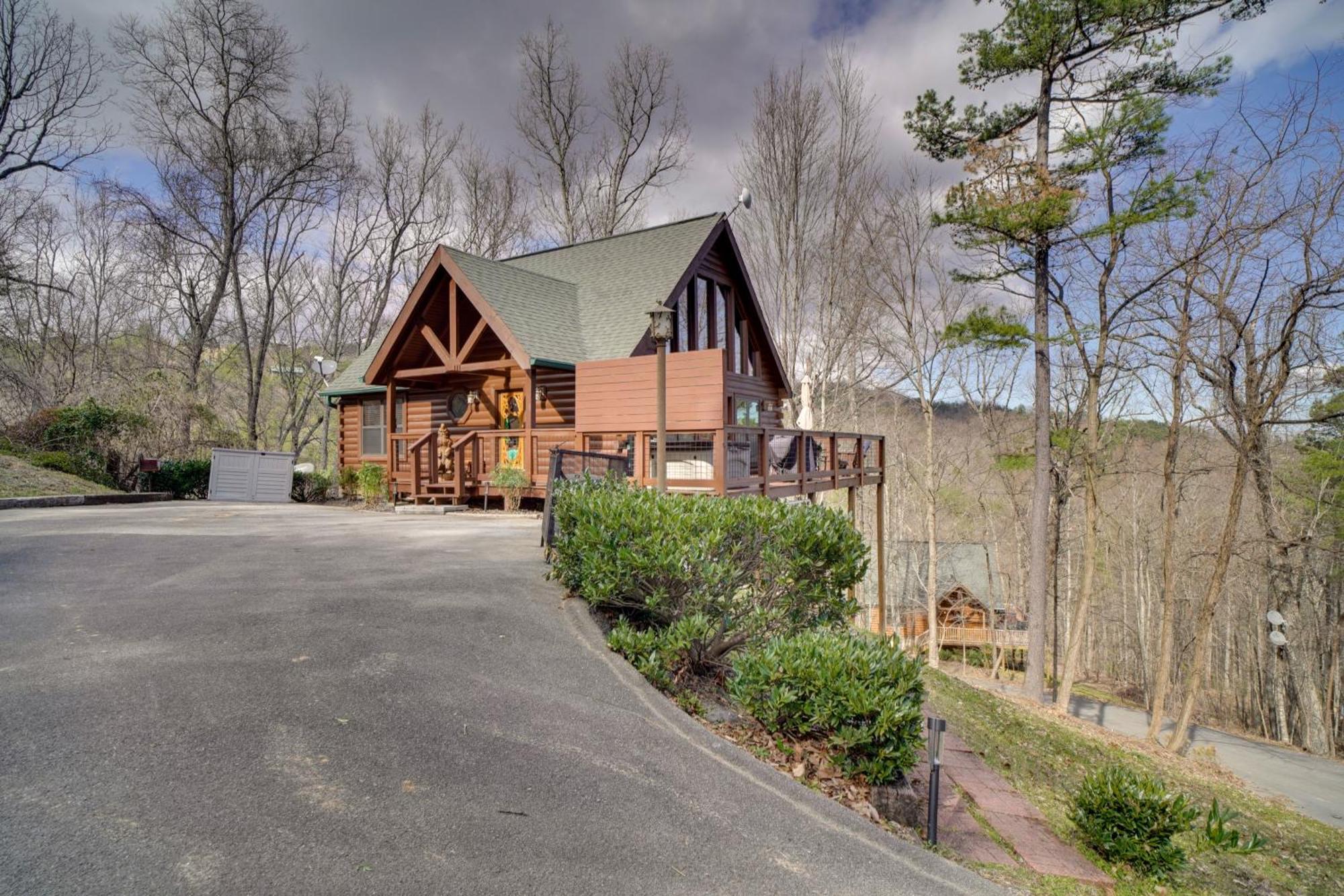 Hatcher Mtn Retreat Sevierville Cabin With Hot Tub! Екстер'єр фото